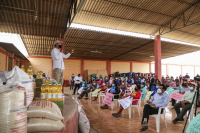 Alcalde de Piura articula esfuerzos para atender necesidades de agua potable, salud y educación en Tambogrande