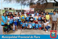 Entregan implementos deportivos a menores de A.H. José Olaya del Barrio Sur