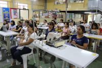 Mujeres de asentamientos humanos y del Bajo Piura participan en talleres productivos